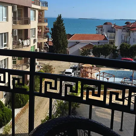 Apartment Marina Bay Saint Vlas