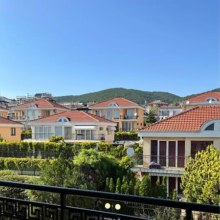 Marina Bay Saint Vlas *