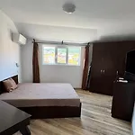 Apartament Marina Bay Saint Święty Włas