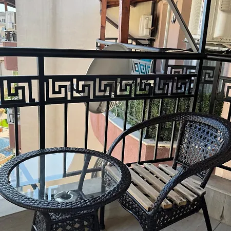 Marina Bay Saint Vlas Apartment