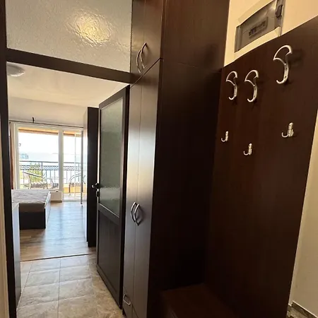Marina Bay Saint Vlas Апартаменты *