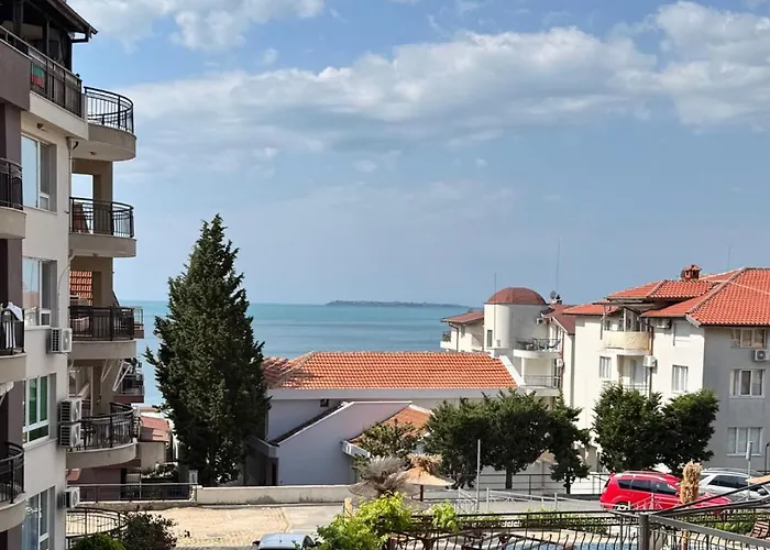 Апартаменты Marina Bay Saint