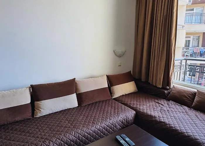 Marina Bay Saint Vlas Apartman *